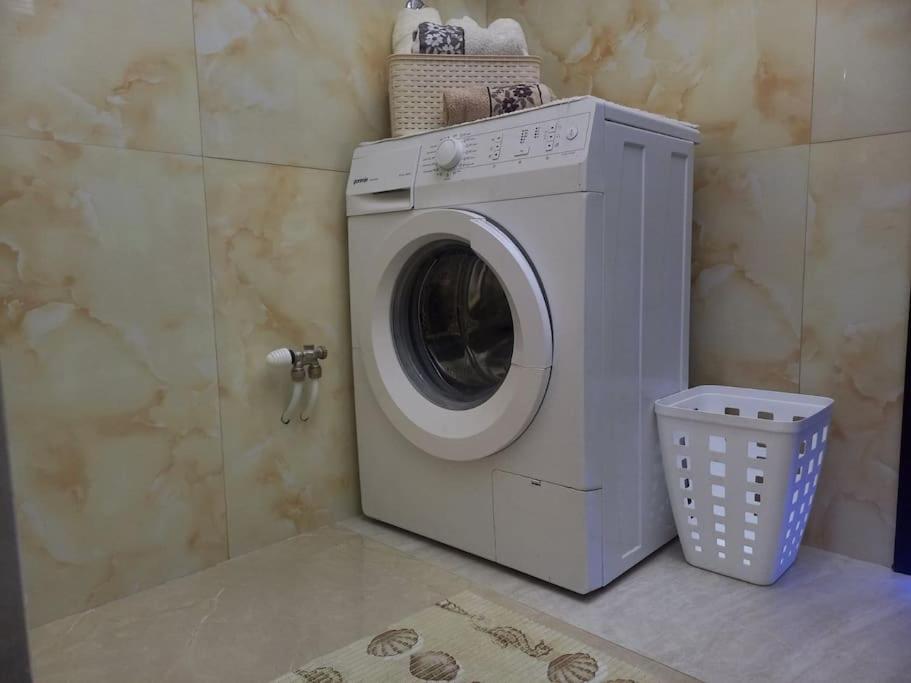 2Br Airport Accommodation W/Free Private Parking Ledine 外观 照片